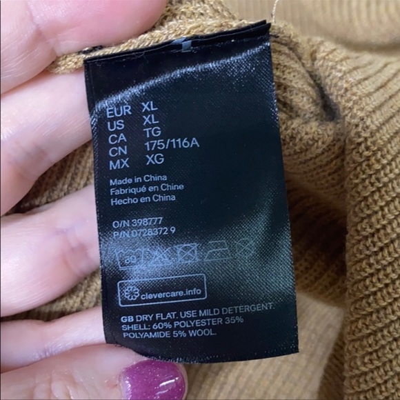 H&M Boatneck Sweater with Button Detail - Picture 5 of 5